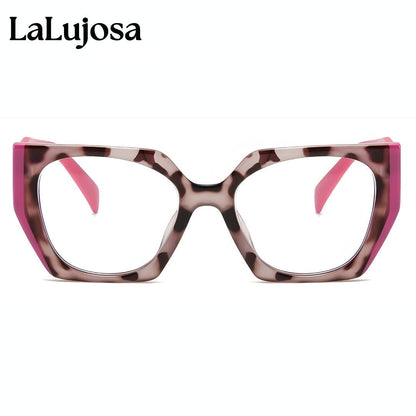 Vanessa Rosa y Estampado Leopardo